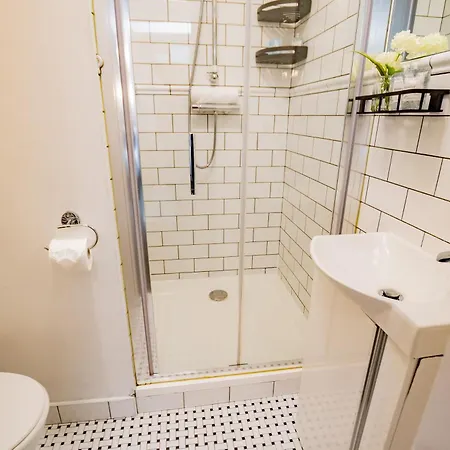 Modern Studio-rathmines-kitchen, Wifi & Washer * Dublin